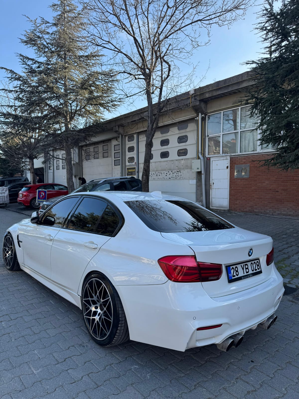 İsk Garage
